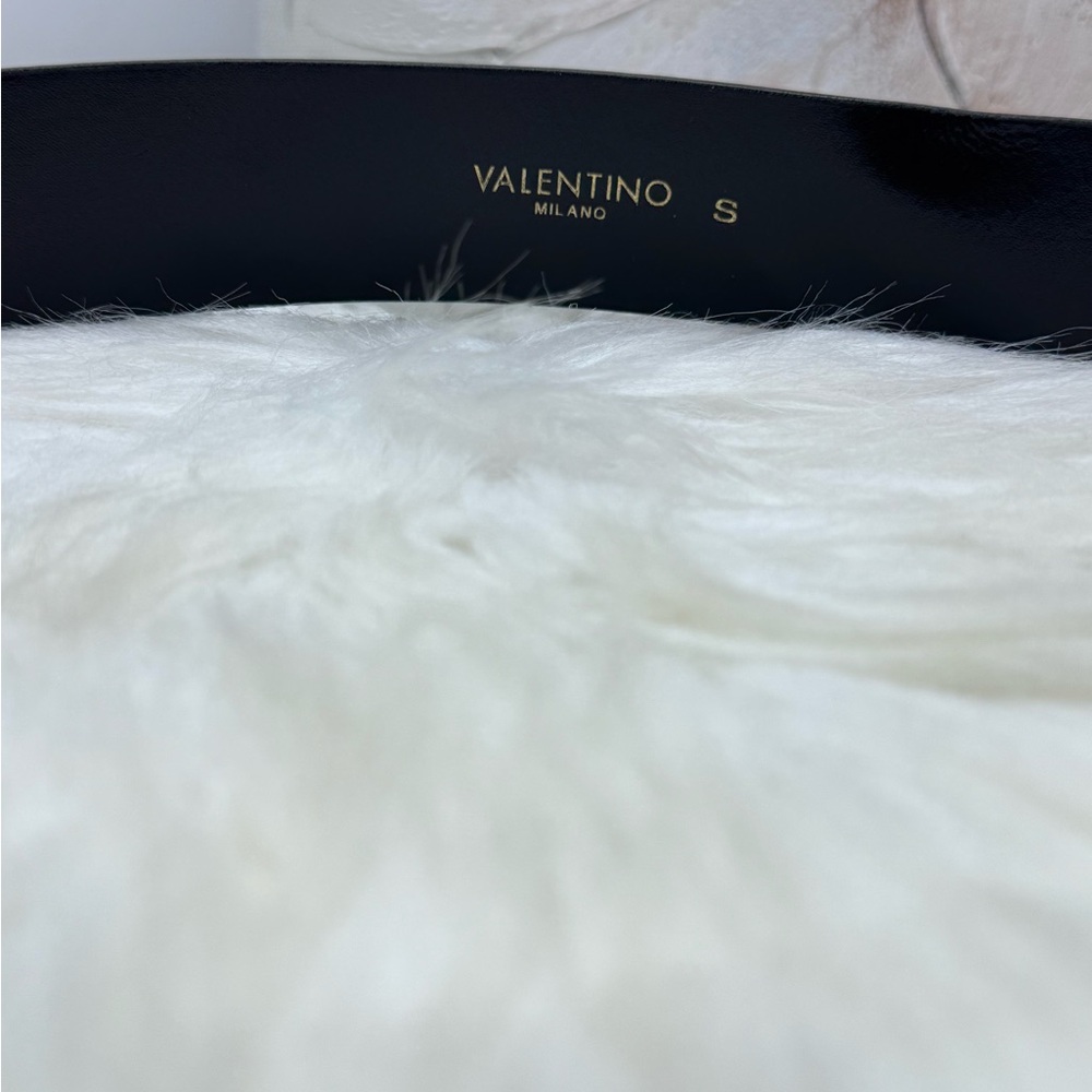Valentino Women’s Black Belt with Gold V Emblem - Picture 2 of 7